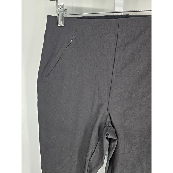 Duluth Tarding Co womens Sz 6 Short Cropped Slim Leg Nylon Pants Black Pull On - Picture 2 of 4